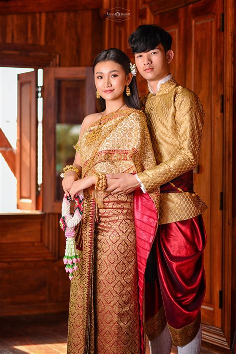 ชุดไทยจักรพรรดิ by ลานคำดีไซน์ #Thailand | Thai wedding dress, Thai traditional dress ...