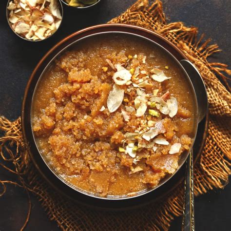 Suji Ka Halwa Recipe (Sooji Halwa) - Fun FOOD Frolic