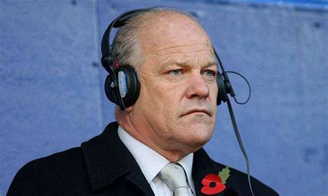 Top 10 English Premier League Commentators - Adding A Name To The Voice ...