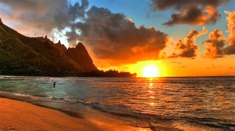 Top 10 Sunset Beaches, Oahu Hawaii | Found The World