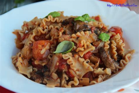 Tomato mushroom pasta | Chitra's Healthy Kitchen