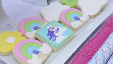 17 Best images about Cookie Decorating Ideas!! on Pinterest | Valentine cookies, Owl cookies and ...