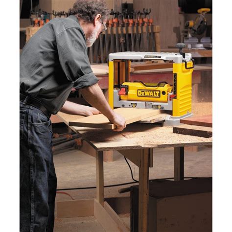 DeWalt DW734 Planer | Info, Guides & User Tips - Machine Atlas