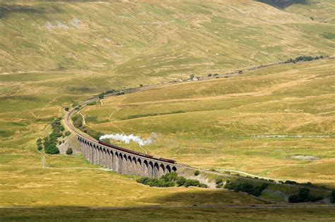 Settle-Carlisle Railway Ribblehead Viaduct & Ingleborough from Batty ...