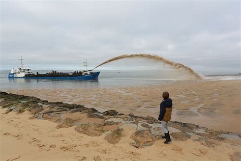 Six Billion Tons Of Sand Dredged From Oceans Each Year; Threatens Marine Life, Ocean Communities ...