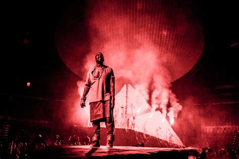 Kanye West Desktop Wallpaper Hd - Kanye West Wallpapers - Top Free ...