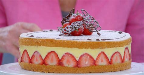 Watch Technical Challenge: Fraiser Cake | The Great British Baking Show | PBS SoCal