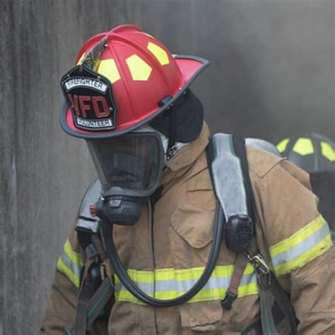 Bullard Traditional Lightweight UST Firefighter Helmet, Matte