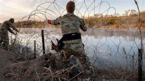 Texas National Guard blocks Border Patrol from key stretch of U.S ...