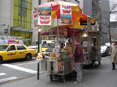 New York: Hot Dog Stand | One of the numerous Hot dog stands… | Flickr