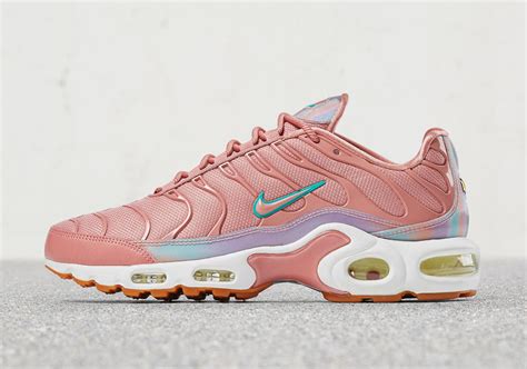 Nike Air Max Plus Women's Exclusives August 2017 | SneakerNews.com