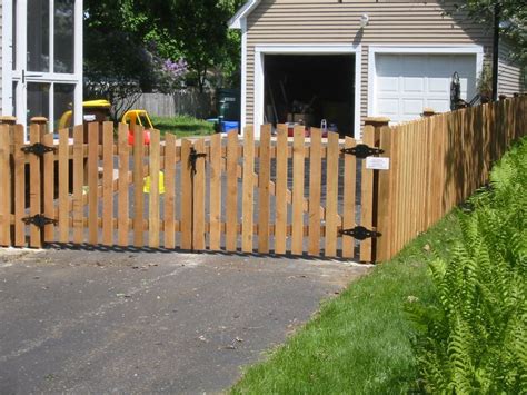 16 curated Fence and Gate Ideas ideas by hatchreppard | White picket fences, Picket fences and ...