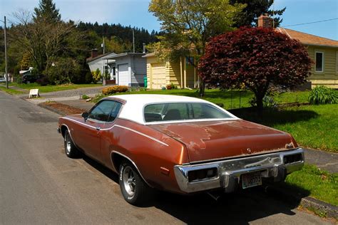 OLD PARKED CARS.: 1973 Plymouth Satellite Sebring Plus.