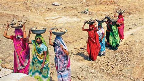 Maharashtra among worst in paying MNREGA wages; Andhra, Telangana best