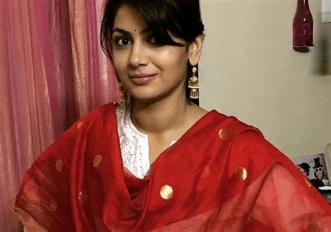 Kumkum Bhagya actress Sriti Jha dons new look; is her character Pragya ...