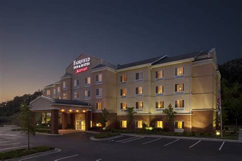 FAIRFIELD INN & SUITES CARTERSVILLE $114 ($̶1̶4̶4̶) - Prices & Hotel Reviews - GA