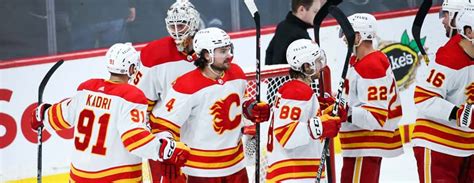 Calgary Flames vs Vancouver Canucks 4/8/2023 Picks Predictions