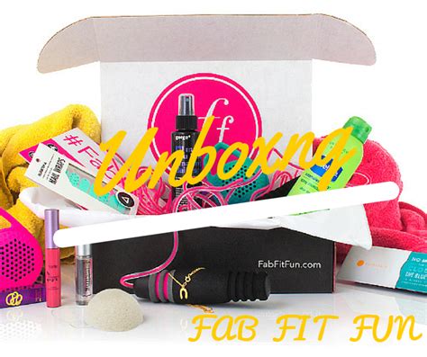 Unboxing Summer Fab Fit Fun - MomTrendsMomTrends