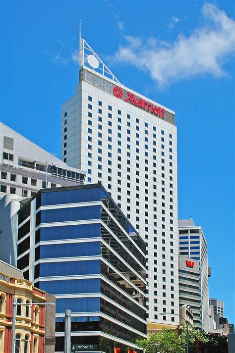 Sydney Harbour Marriott Hotel Photo 698-368-104 - Stock Image - SKYDB