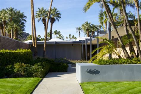 Leonardo DiCaprio's Palm Springs Home - Modern Tours Palm Springs