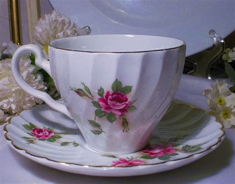 Antigua Taza De Te Porcelana Inglesa Con Rosas - $ 25.500 en Mercado Libre