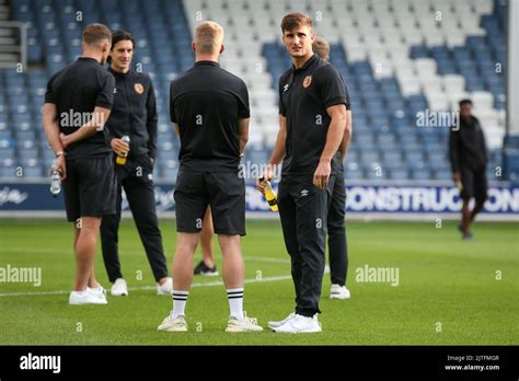 Hull City players arrive at the stadium Stock Photo - Alamy