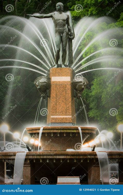 Water Fountain, Hyde Park, Sydney, Australia. Stock Image - Image of ...