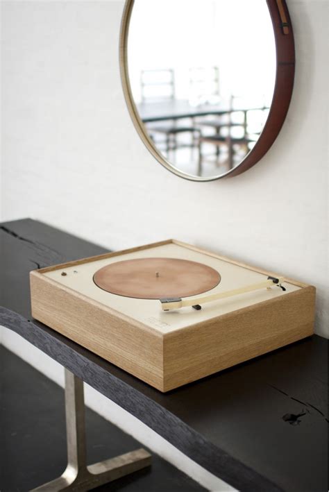 An Audiophile's Affordable Turntable System - Design Milk