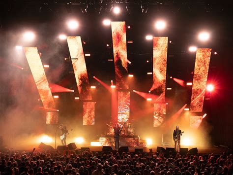 7 awesome images from Alice In Chains' Milwaukee return at the AmFam Amp