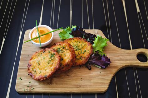 Salt codfish fritters - Pataniscas de bacalhau - Terra do Bacalhau