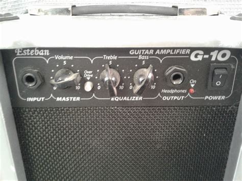 Lot Detail - Esteban Guitar Amplifier G-10 & Simply Guitar Learning Kit