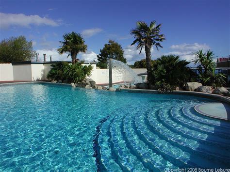 Devon Cliffs Outdoor Pool | Haven's Devon Cliffs Holiday par… | Flickr