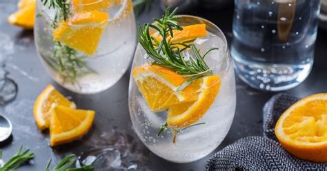 10 Hard Seltzer Recipes (+ Homemade Alcoholic Drinks) - Insanely Good