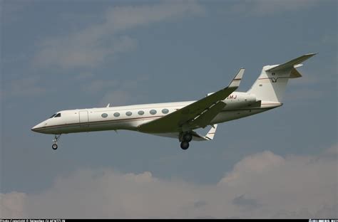 Gulfstream Aerospace G-V Gulfstream V - Untitled (G5 Executive) | Aviation Photo #0582973 ...