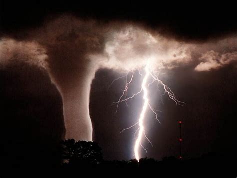 The Ultimate IT Freaks: World's Most Powerful Twister - Tornado (Level ...