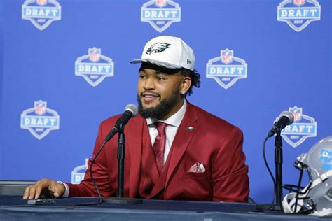 WATCH FIRST INTERVIEW WITH EAGLES' PICK DEREK BARNETT! | Fast Philly Sports