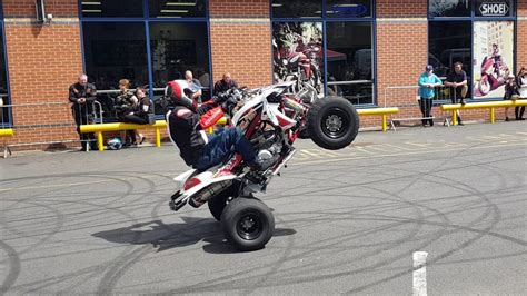 CMC stunt show part 5. Yamaha Quad bike! - YouTube