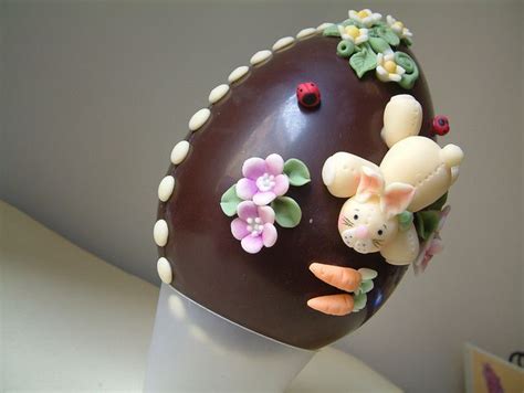 17 Best images about Chocolate Easter Eggs on Pinterest | Cadbury eggs, World records and Cakes