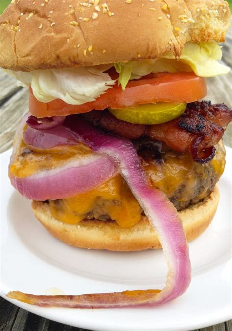 Delicious Double Burger | Recipe | Burger, Spicy fried chicken, Burger ...