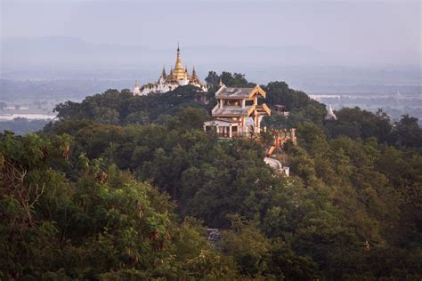 Shwe Kyat Kya Pagoda and Irrawaddy River, Sagaing Hill, Myanmar | Anshar Images