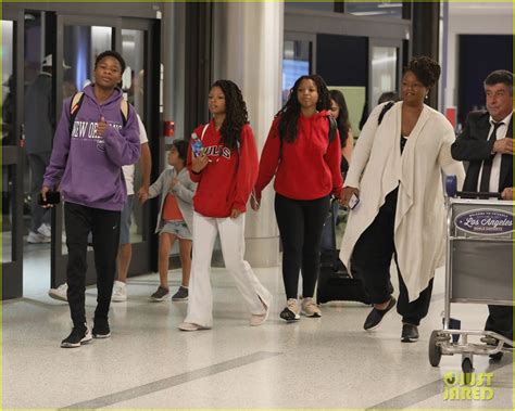 Photo: halle bailey family airport arrival pics 02 | Photo 4319570 | Just Jared: Entertainment News