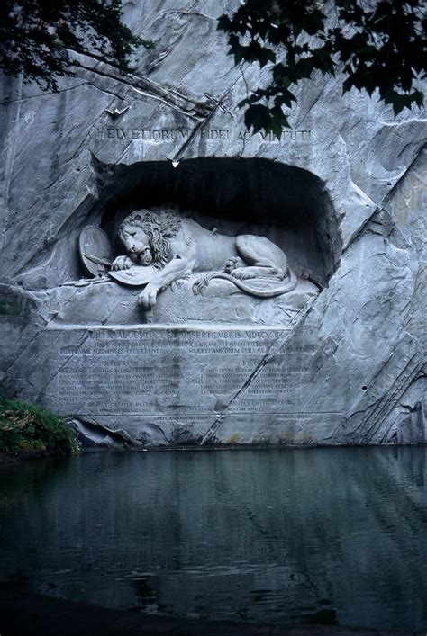 Lion Monument - Wikipedia, the free encyclopedia | Lion monument ...