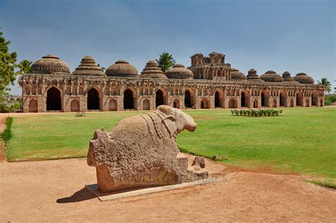 travel4pictures | elephant stables, Hampi 02-2019