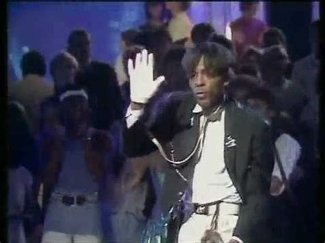 Shalamar recall how Jeffrey Daniel did the moonwalk on TV before ...