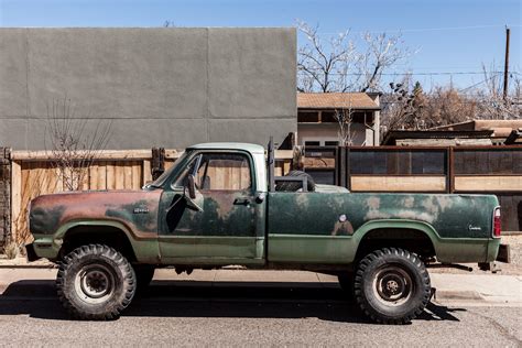 THE STREET PEEP: 1975 Dodge D200 Power Wagon