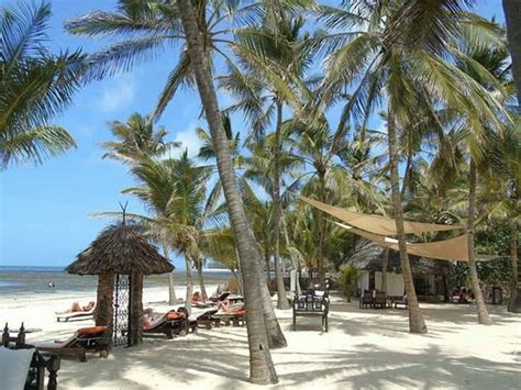 KILILI BAHARINI, Malindi - Restaurant Reviews, Photos & Phone Number ...