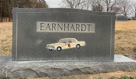 Dale Earnhardt Daytona 500 death: Remembering 20 years later | Durham Herald Sun