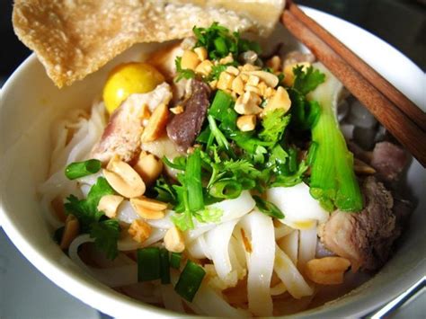 Mỳ Quảng | Vietnamese recipes, Noodle recipes, Asian recipes