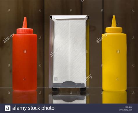 Mustard Ketchup Dispenser Dispensers High Resolution Stock Photography and Images - Alamy