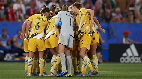 Australia women's soccer players to get equal pay after historic deal